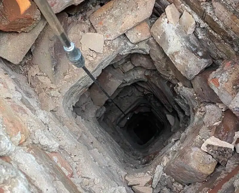 air-duct-Chimney-Cleaning-2